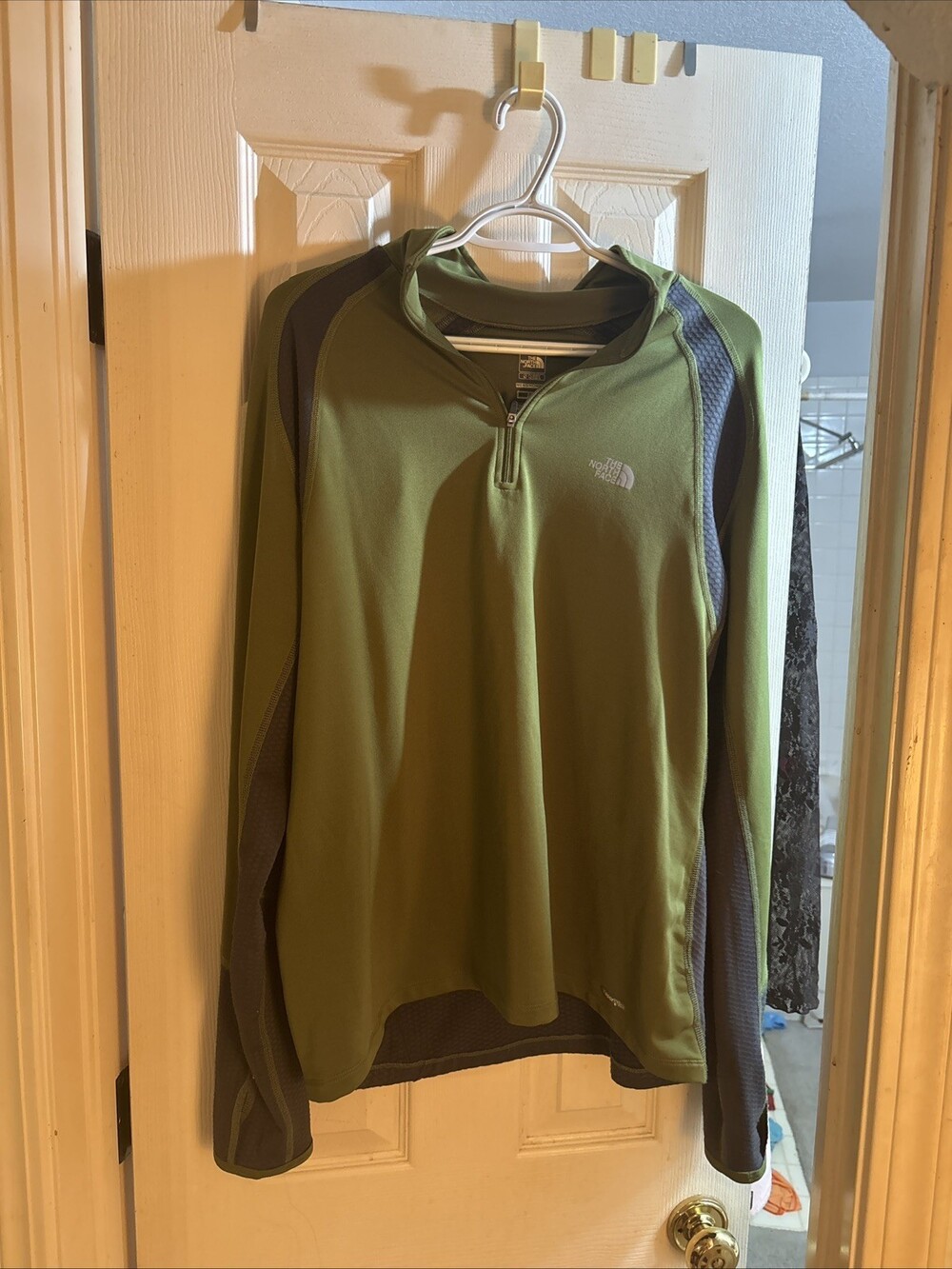 The North Face Men’s TKA100 Quarter Zip